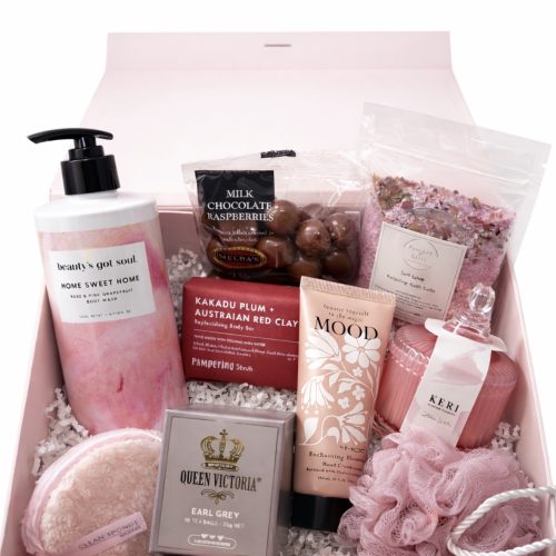 Luxe Blush Escape Hamper